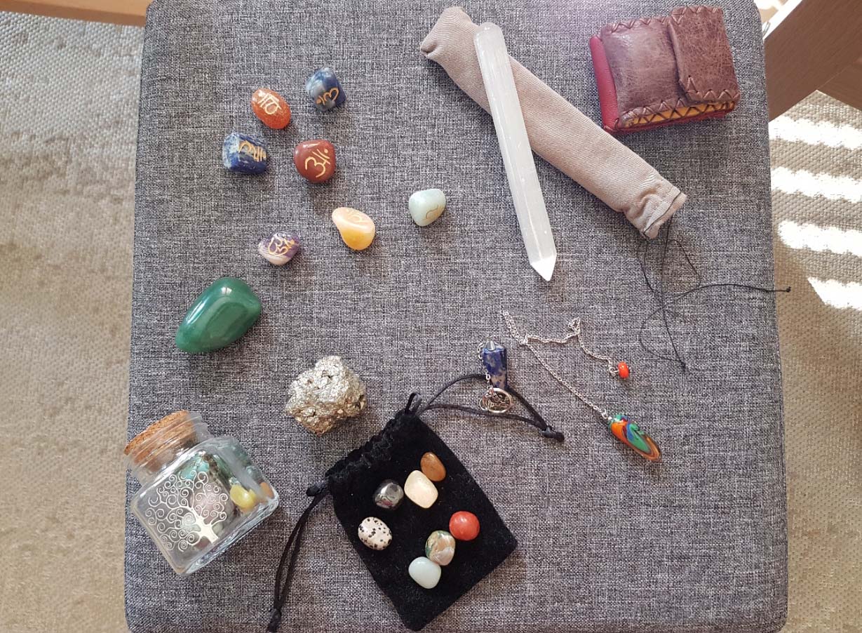 Radiestesia, Kinesiologia, Cristalloterapia